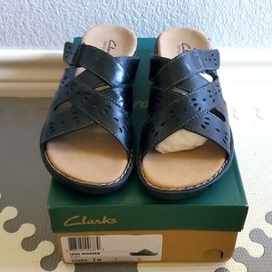 Sandals clarks Lena Whisper NEW size 7M